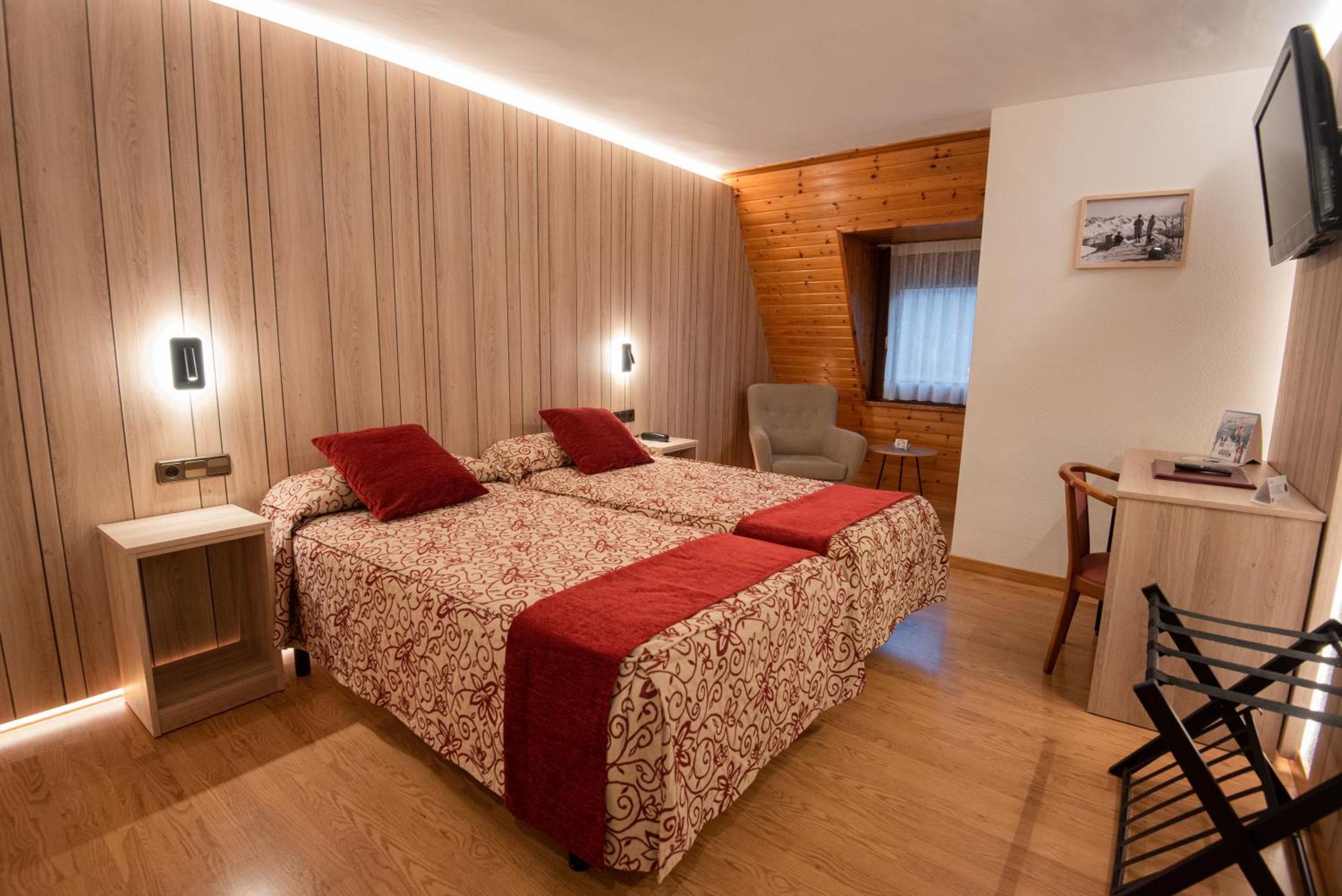Hotel Eth Solan & Spa Vielha Exterior foto